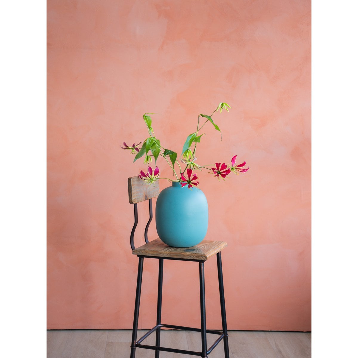 Vaas metaal mat light blauwe