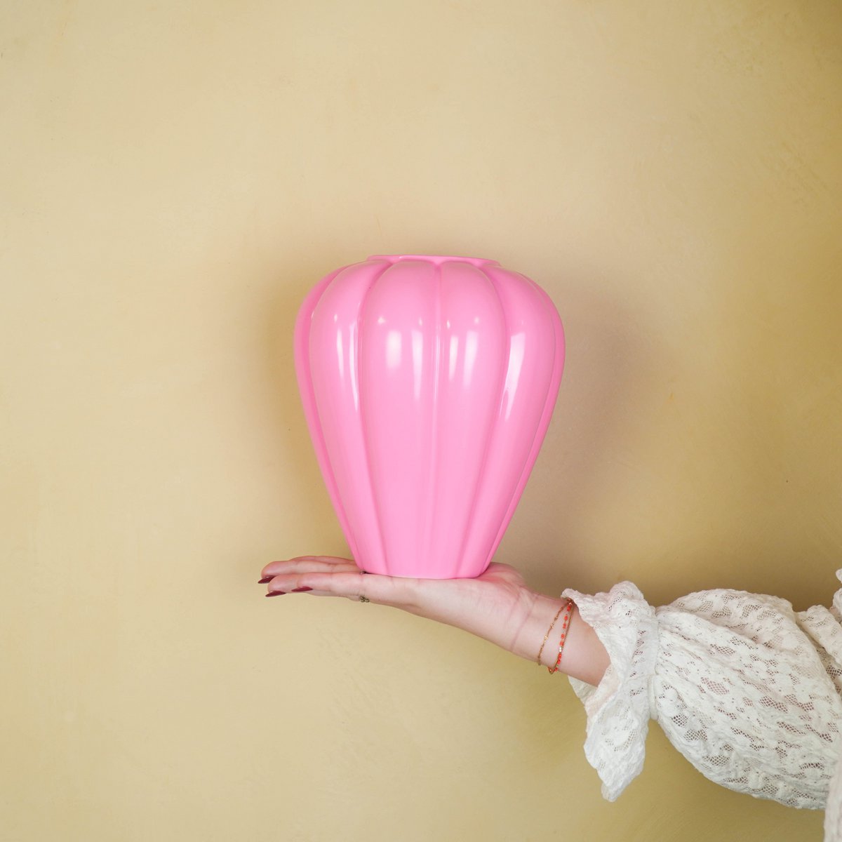 Flower Vase- Swirl vase-ceramic-roze- 20x20x21,5 cm