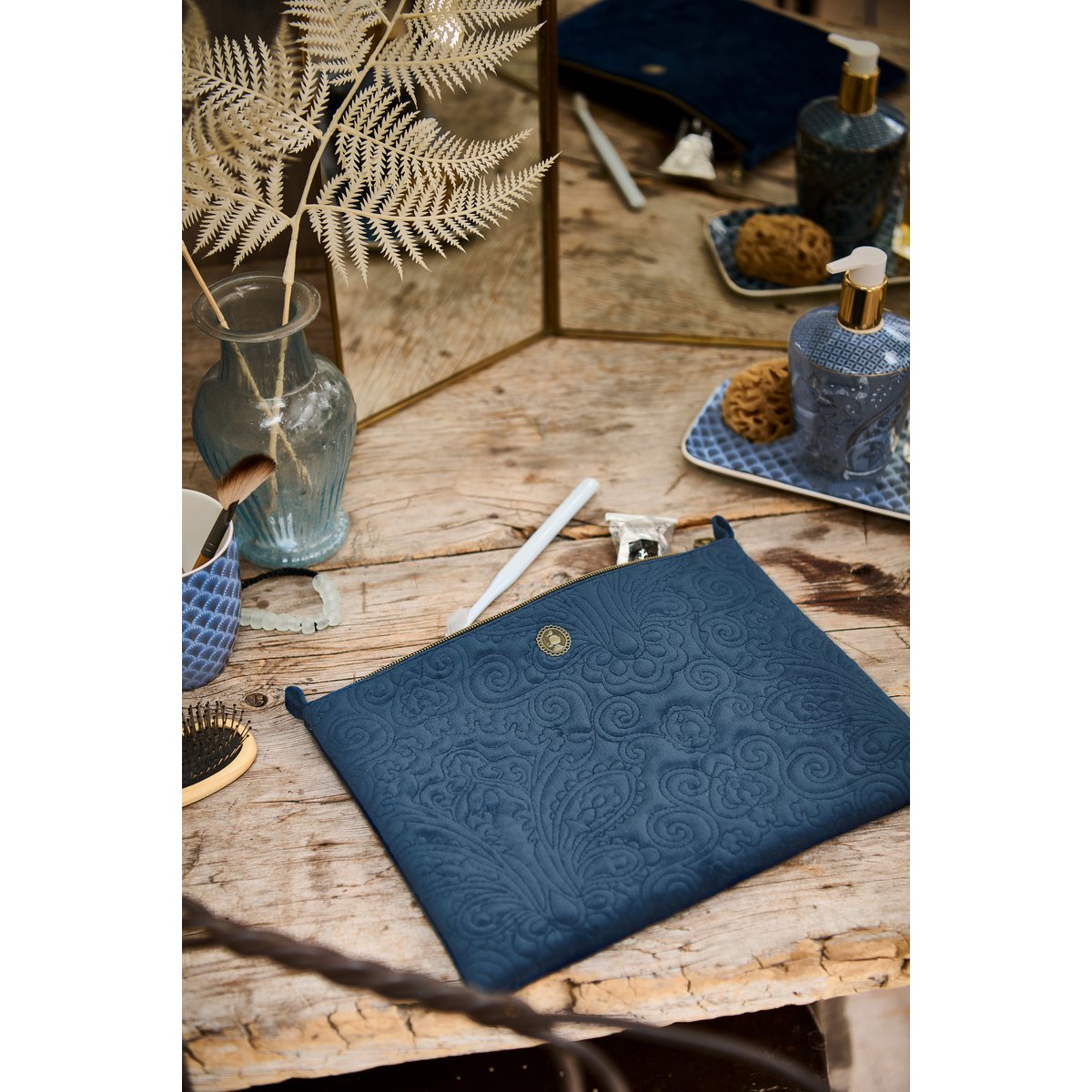 Cosmetic Flat Pouch Large Velvet Quiltey Days Blue