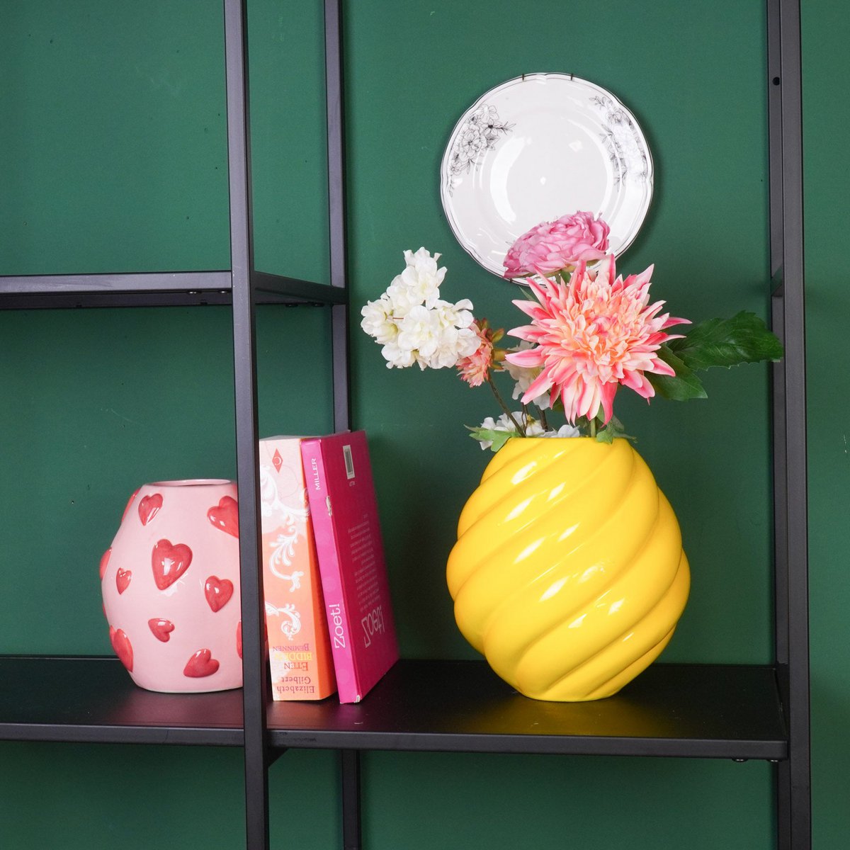 Flower Vase- Swirl vase-ceramic- geel- 20x20x21,5 cm