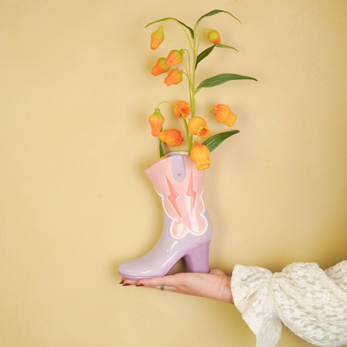 Flower Vase- Boot vase- keramiek- roze/ lilac-16,5x10.5x26,5 cm
