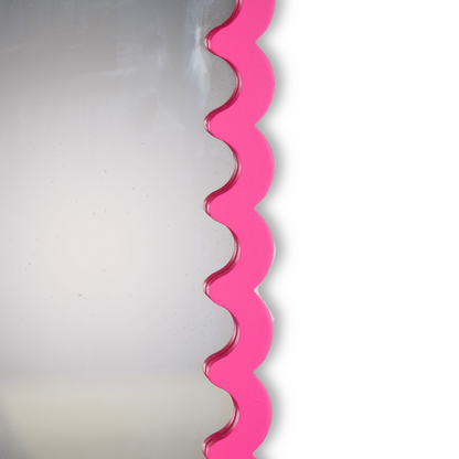 Spiegel - Wavey - Neon Roze - MDF - 24x33x1,5cm