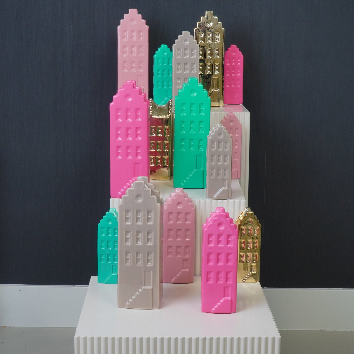 Bloemvaas - Huisvaas - Keramiek - Neon Pink -5x4,5x14,5 cm