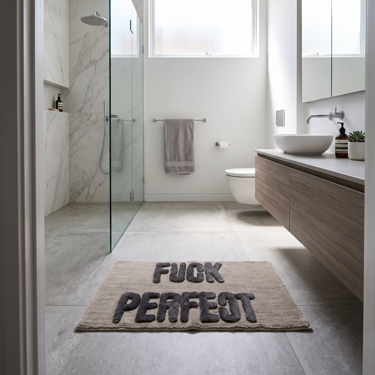 Badmat - Fuck Perfect - Beige/ Bruin - 80x50x1 cm